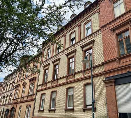 Wohnen im Bergkirchenviertel - stilvolle 3 Zi-Whg. mit Balkon und EBK