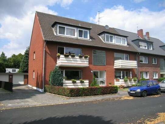 Schöne, helle, ruhige, geräumige zwei Zimmer Wohnung im Sechsparteinhaus in Hürth-Stotzheim