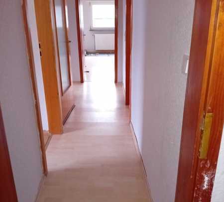 Freundliche 3,5-Zimmer-Wohnung in Ilvesheim im Altbau