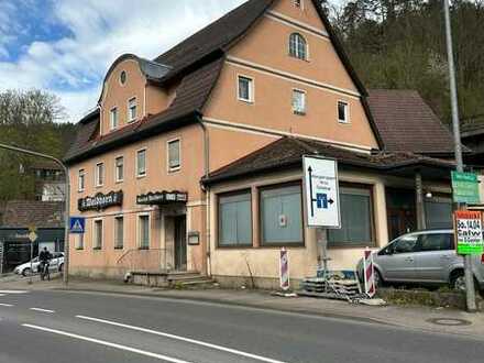 Geräumiges, preiswerte 8 Wohnung-Haus in Calw-Hirsau