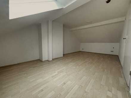 Singlewohnung im Herzen von Seligenstadt – 2 Zimmer – DG – ca.54 m² -