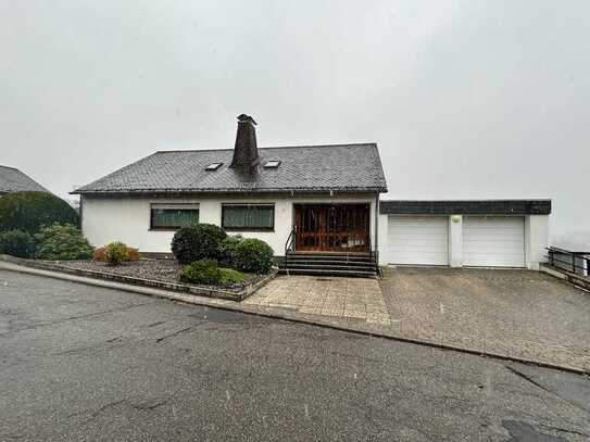 Eitelborn/Neuhäusel!
Ein-Zweifamilienhaus in ruhiger Ortsrandlage.
Modernisierungen notwendig