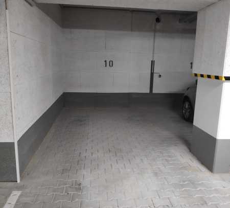 Stellplatz Tiefgaragenstellplatz Tiefgarage Garage Parkplatz Oldtimer Newtimer