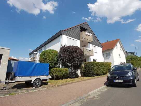 3-Zimmer-Dachgeschosswohnung mit Balkon, EBK und Garage in Ober-Mörlen