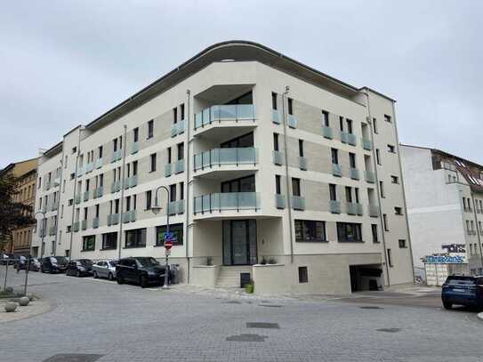 Moderne 4-Zimmer-Wohnung im Charlottenviertel mit vielen Extras