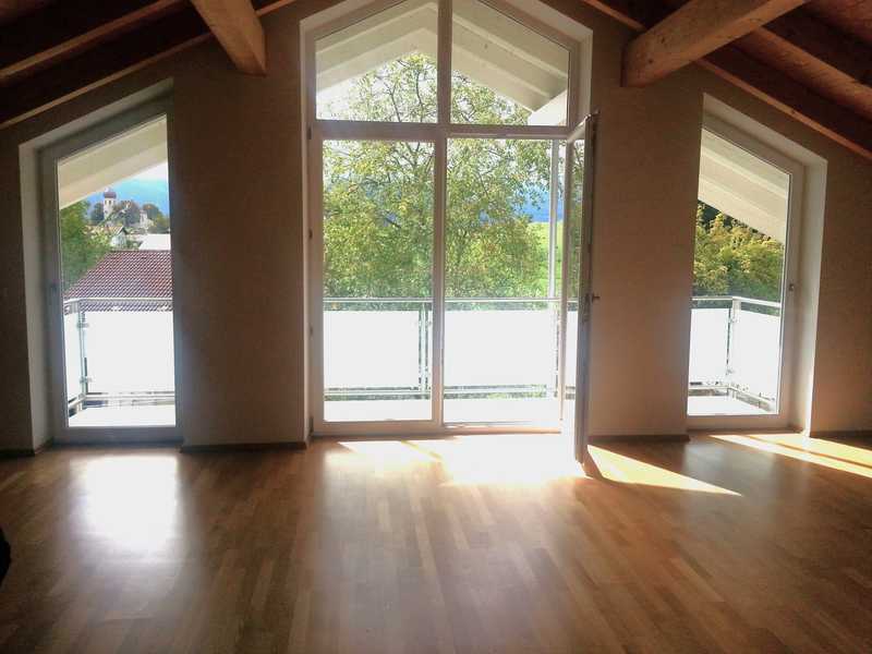                                                               Wundersch&ouml;ne 2,5-Zimmer Dachgescho&szlig;wohnung mit Panoramablick auf Chiemgauer Ber&hellip;                                                       in Prien am Chiemsee