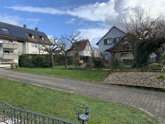 Helle und renovierte 2-Zimmer-Wohnung im schönen Ettlingen