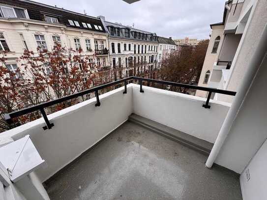 Charlottenburg: Eislebener Str: VERMIETETE 1-Zi-Whg, 40m² - 4.OG + SÜD-Balkon - kündbar in 9 Monaten