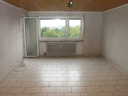 ++ Wer hier wohnt, ist oben. Beste Aus- und Fernsicht: 3,5 Zi-ETW, EBK, Balkon, Garage inklusive!