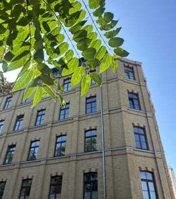 Gemütliche 2-Zimmer-Wohnung mit Balkon und Stellplatz am Lene-Voigt-Park