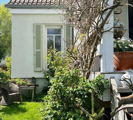 Preisattraktives stilvolles freistehendes Einfamilienhaus Top Zustand und sehr günstigen Nebenkosten