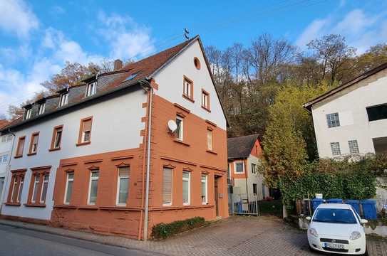 4 Zimmer Wohnung (130 m²) mit Küche und Kamin - Erstbezug nach Sanierung