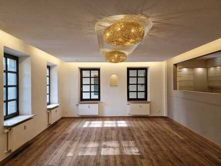 Stylisches Büro-, Praxis- oder Geschäftsgebäude im Zentrum von Leingarten