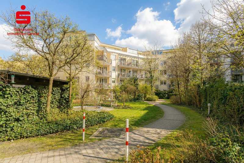 Seltene & traumhafte 3-Zimmer Wohnung im Hinterhof mit Südbalkon mitten im Glockenbach!