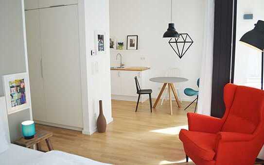 Urbanes Wohnglück: Charmantes Studio Apartment in Bestlage Kastanienallee