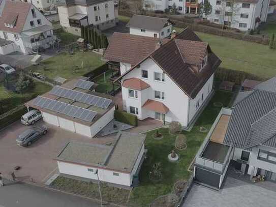 2 oder 3 Familien *** hier ist genug Platz für alle *** Stressfrei einziehen *** Top Zustand ***