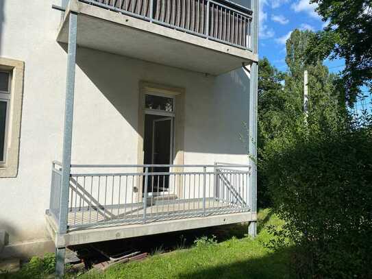 * schöne 2-Zi.-Whg. mit Balkon in beliebter Lage * ID 1484 *