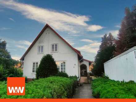 Zweifamilienhaus in toller Lage mit Altbau-Charme