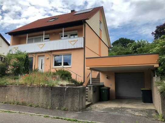 Großzügiges Einfamilienhaus mit Einliegerwohnung in Remchingen