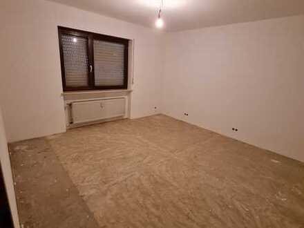 3 Zimmer Wohnung mit großem Eck-Balkon, Mühlheim-Dietesheim, S-Bahn Nähe