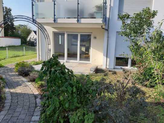 Erdgeschosswohnung in Mühlried mit Gartenanteil