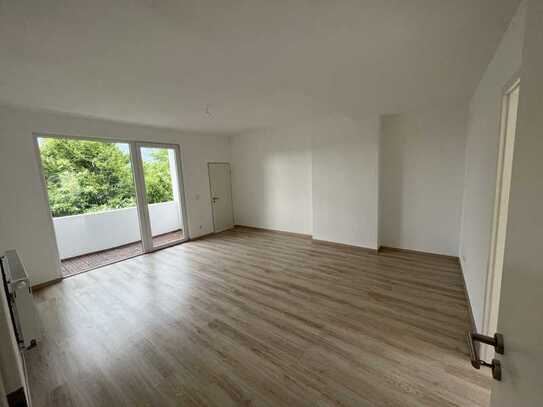 2ZKB Wohnung mit Balkon / renoviert / Balkon