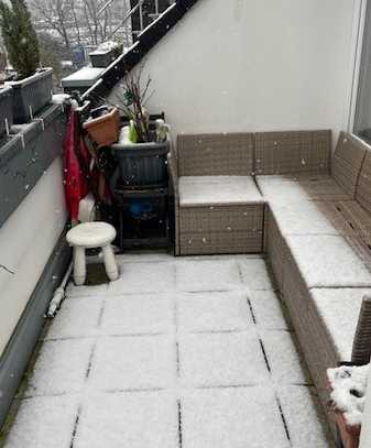 Schöne, helle 3 Zimmerwohnung mit Sonnenbalkon!