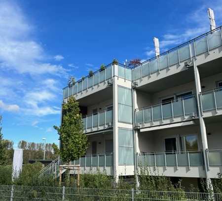 Moderne und exklusive Balkonwohnung mit Top-Ausstattung und Carport im Wohngebiet Am Zoo