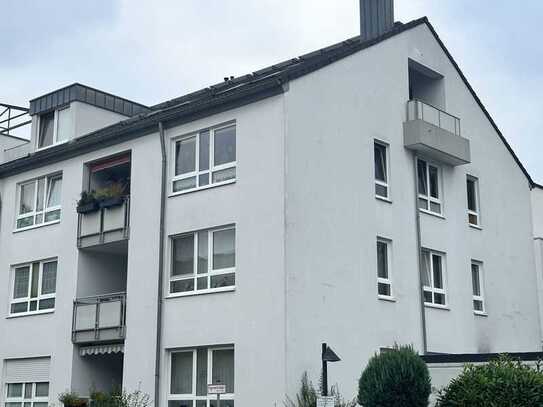 Stilvolle, modernisierte 3,5-Raum-Wohnung mit gehobener Innenausstattung in Duisburg