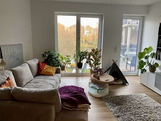 Exklusive 2-Zimmer-Wohnung mit luxuriöser Innenausstattung mit Einbauküche in Berlin Köpenick