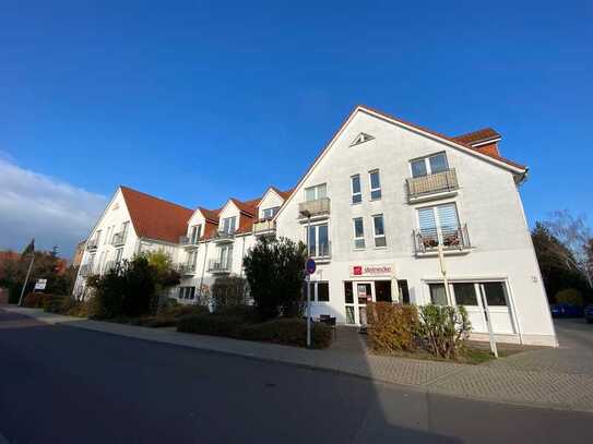 Frisch saniertes Appartement 02 mit EBK, kleinem Balkon und PKW Stellplatz in Magdeburg Rothensee