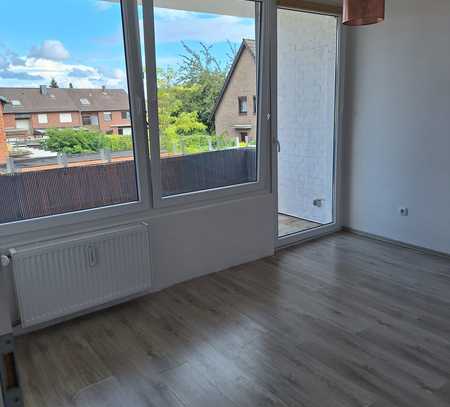 Helle 4-Zimmer-Wohnung mit Balkon und Stellplatz im Zentrum von Kerpen, provisionsfrei!