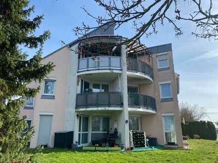 Geschmackvolle 3-Raum-Terrassenwohnung mit Stellplatz und Einbauküche in Crailsheim