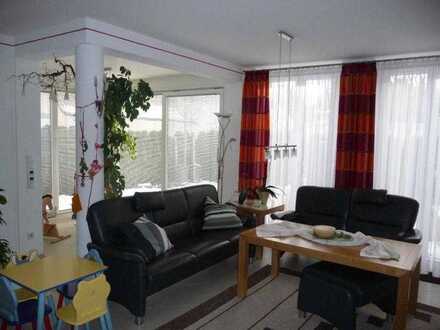 Wunderschöne Gartenwohnung mit Wintergarten und hochwertiger Ausstattung zentral in Steppach