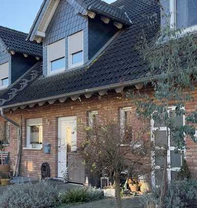 Modernes top-ausgestattetes Haus mit niedrigem Energieverbrauch für die Familie in Pulheim-Zentrum