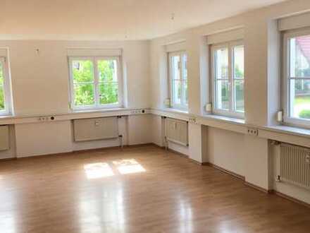 Freundliche 3-Zimmer-Erdgeschosswohnung mit EBK in Bermaringen