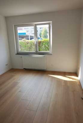 Helle 2-Zimmer Wohnung mit Balkon und Wannenbad