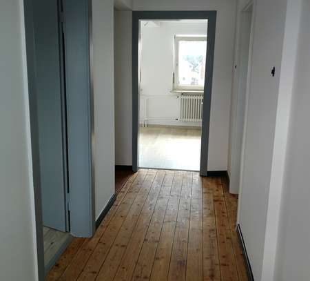 Nachmieter gesucht: ansprechende 4-Zimmer-Wohnung mit Balkon in Modautal