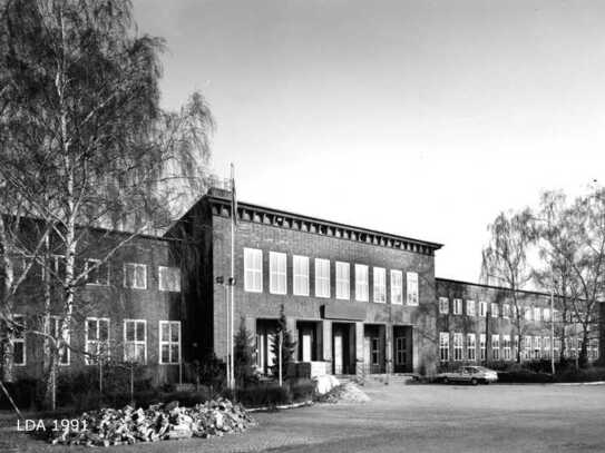 Bürogebäude direkt an der S-Bahn Station Buckower Chaussee