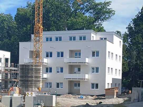 NEUBAU-Erstbezug 4-Zimmer-Erdgeschoss-Wohnung mit Terrasse und kleinen Garten