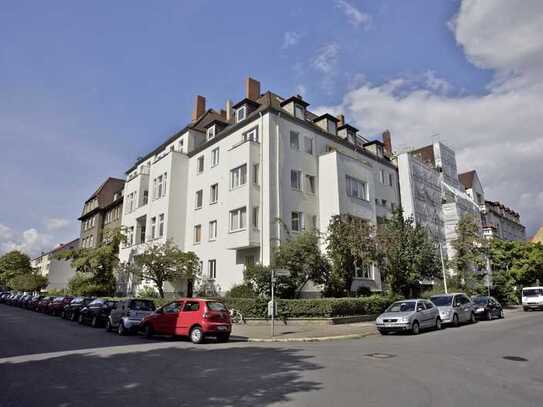 Großzügige 4-Zimmer-Wohnung im Zooviertel mit EBK, Balkon und Kamin