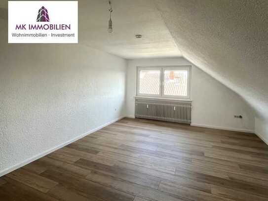 *MK IMMOBILIEN* Gemütliche 3-Zimmer-Dachgeschosswohnung mit Stellplatz in Wolfskehlen