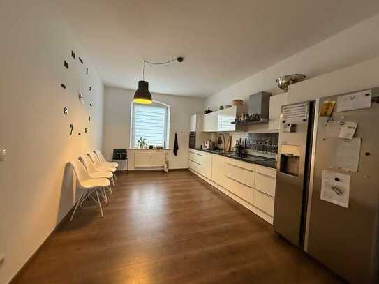 Moderne 4 Zimmerwohnung im Herzen von Rheinbach!