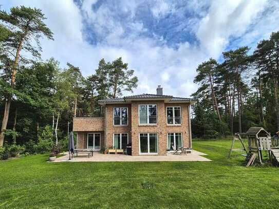 Zweigeschossige Stadtvilla in ruhiger grüner Lage - am Rande der Lüneburger Heide