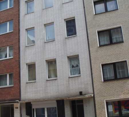 Aa., Bismarckstr.186 30qm EG 1 Zi Whg. -EBK Terrasse 1.3.25