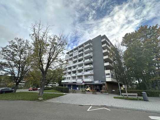 Verkaufsfläche, 2-Zimmer-Wohnung und 2 Lagerräume zum Verkauf