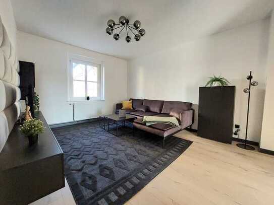 ALLES NEU - Gemütliche 2-Zimmer-Wohnung mit neuer Einbauküche