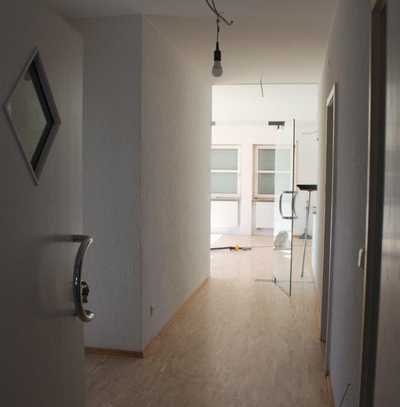 Exklusive 3-Raum-Maisonette-Wohnung mit gehobener Innenausstattung mit Balkon und EBK in Bretten