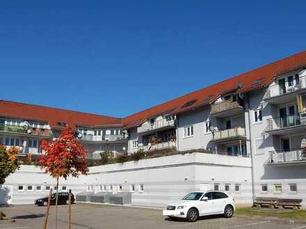 Gepflegte 2-Raum-DG-Wohnung mit Balkon in Naumburg