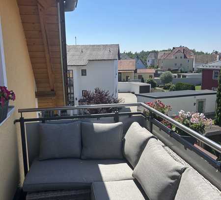 Attraktive Wohnung mit drei Zimmern und sonnigem Balkon zentral in Schwandorf
